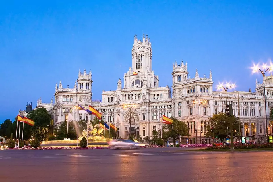 Ayuntamiento de Madrid 960x640 1