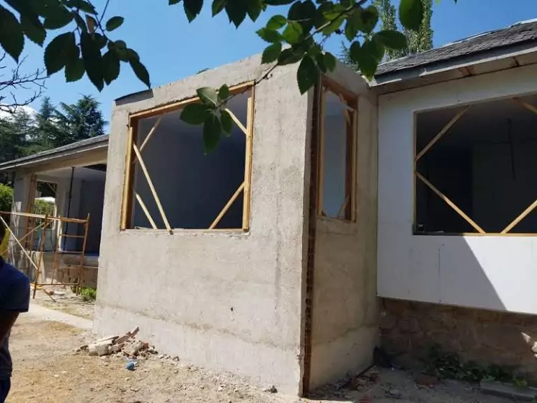 Reforma y Ampliación de Chalet con Aerotermia y Suelo Radiante en El Boalo