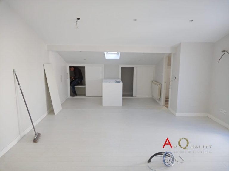 Inicio 16 Reforma Integral de Dúplex con Reconfiguración Interior y Aislamiento en Collado Villalba